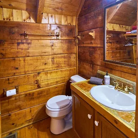 Gatlinburg Adventure Cabins Sevierville Exterior photo