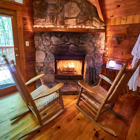 Gatlinburg Adventure Cabins Sevierville Exterior photo