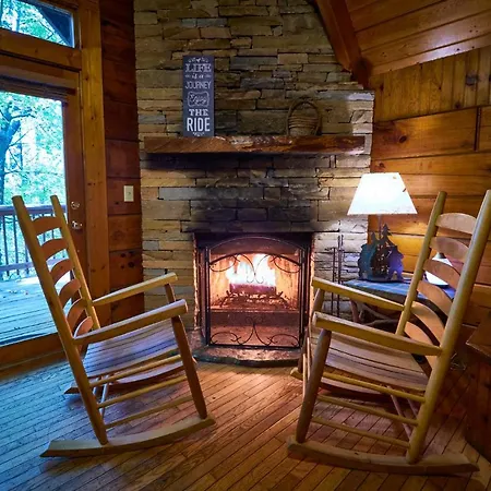 Gatlinburg Adventure Cabins Sevierville Exterior photo